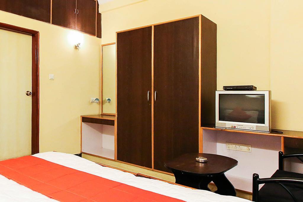 Oyo 4606 Hotel Maple Green Suites Bangalore Exterior foto