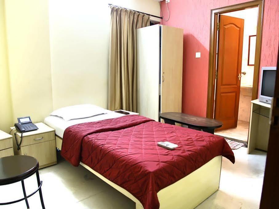 Oyo 4606 Hotel Maple Green Suites Bangalore Exterior foto