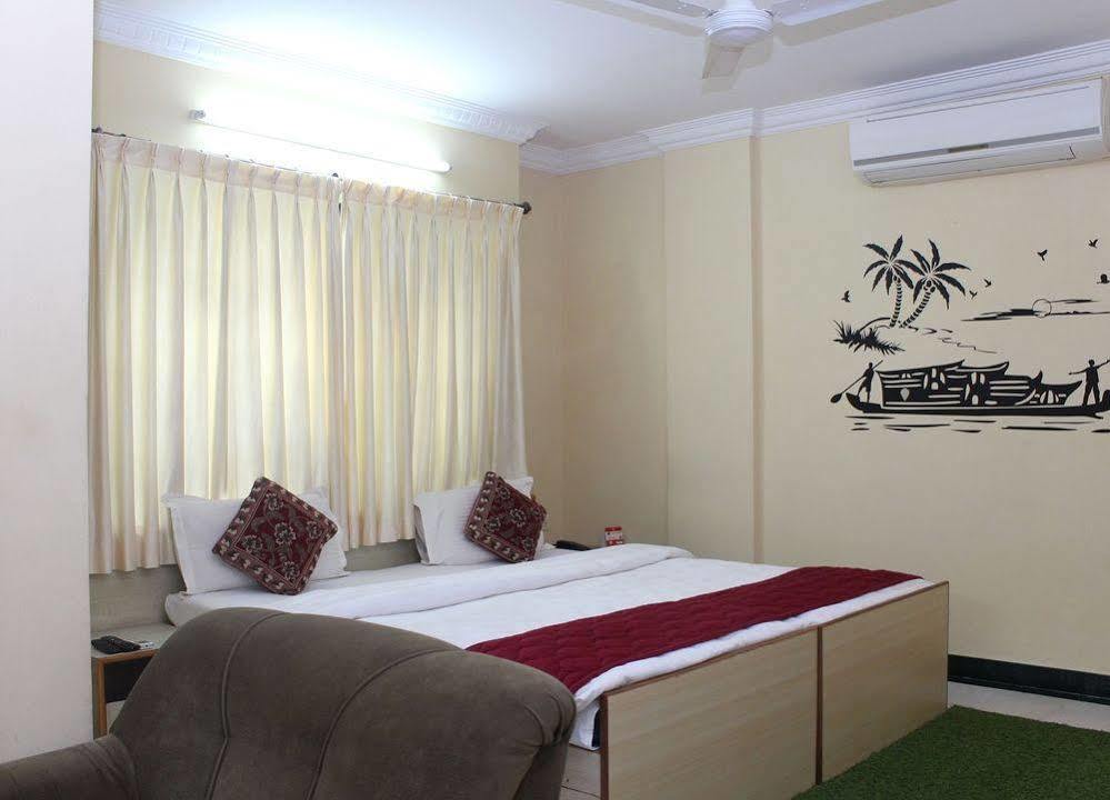 Oyo 4606 Hotel Maple Green Suites Bangalore Exterior foto